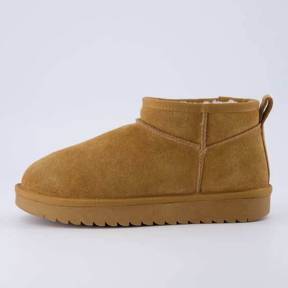 Cushionaire Cozy Suede Ankle Boots, Size 6.5 M - Picture 1 of 4